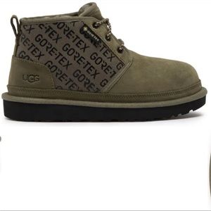 Neumel GORE-TEX Waterproof Faux Shearling Lined Chukka Boots by UGG Size 7 NWOT